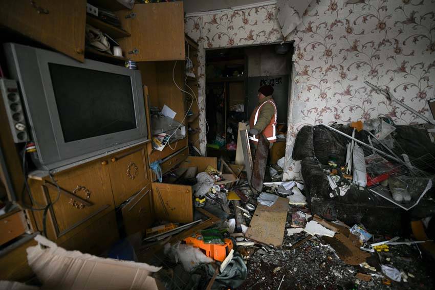 Ukrayna'dan yürek yakan savaş görüntüleri 15